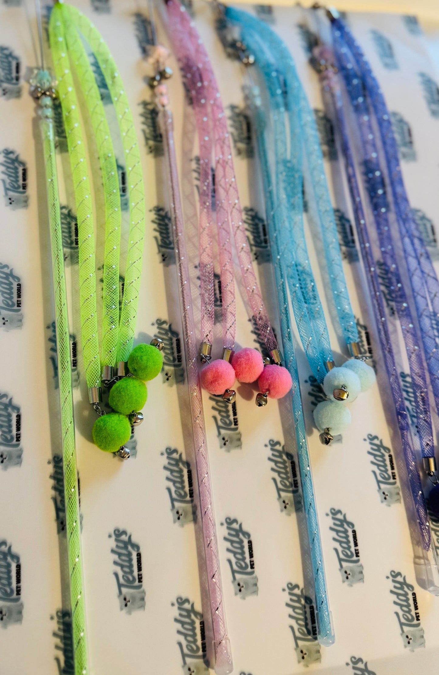 Sparkle Mesh Wand Toy