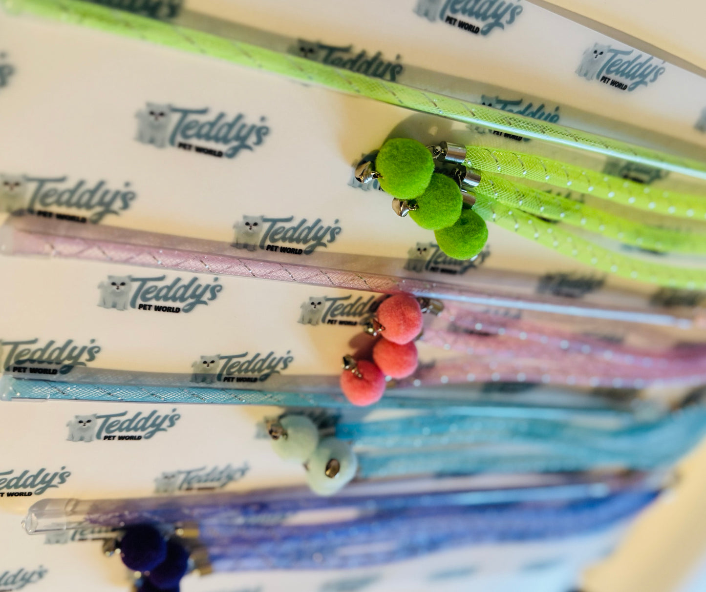 Sparkle Mesh Wand Toy