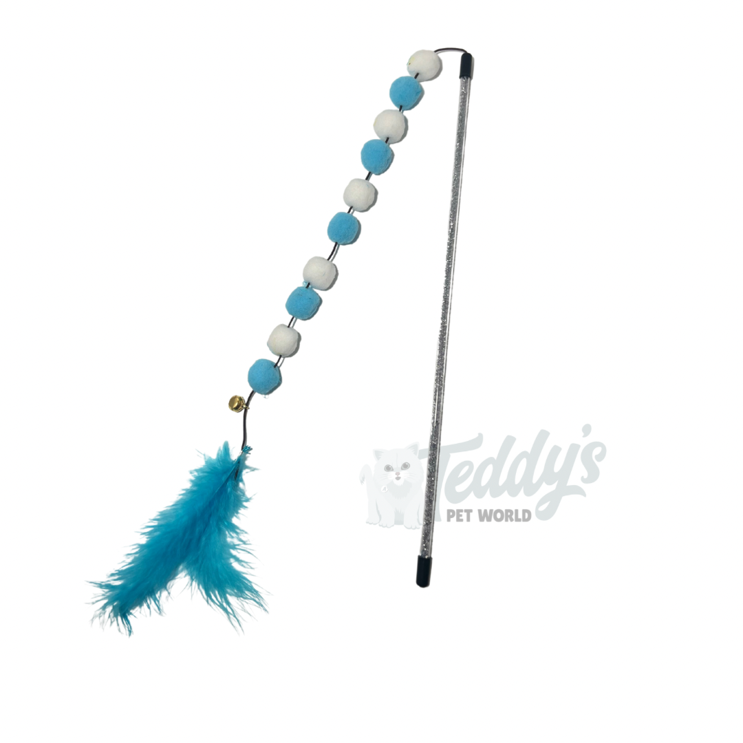 Pom Pom with Feather Teaser